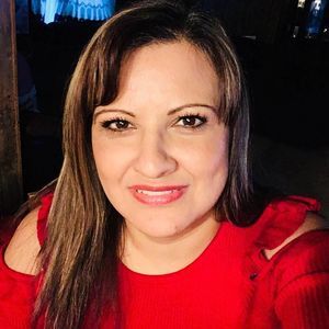 Meet your Posher, Ana